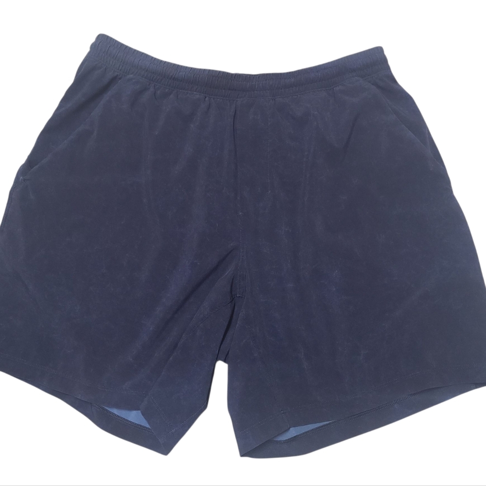 Lululemon Mens Shorts Size Large Athleisure Activewear Workout Comfy
